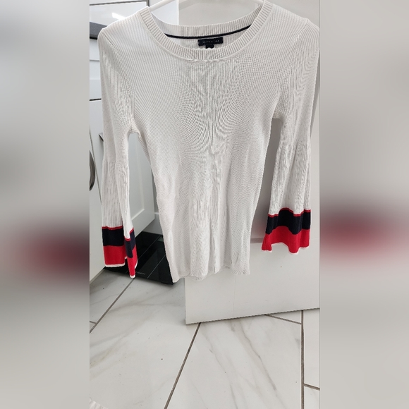 Top - Picture 4 of 5